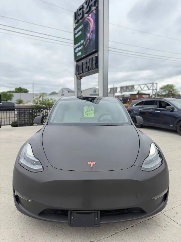 Used 2022 Tesla Model Y Performance AWD/4WD image 2