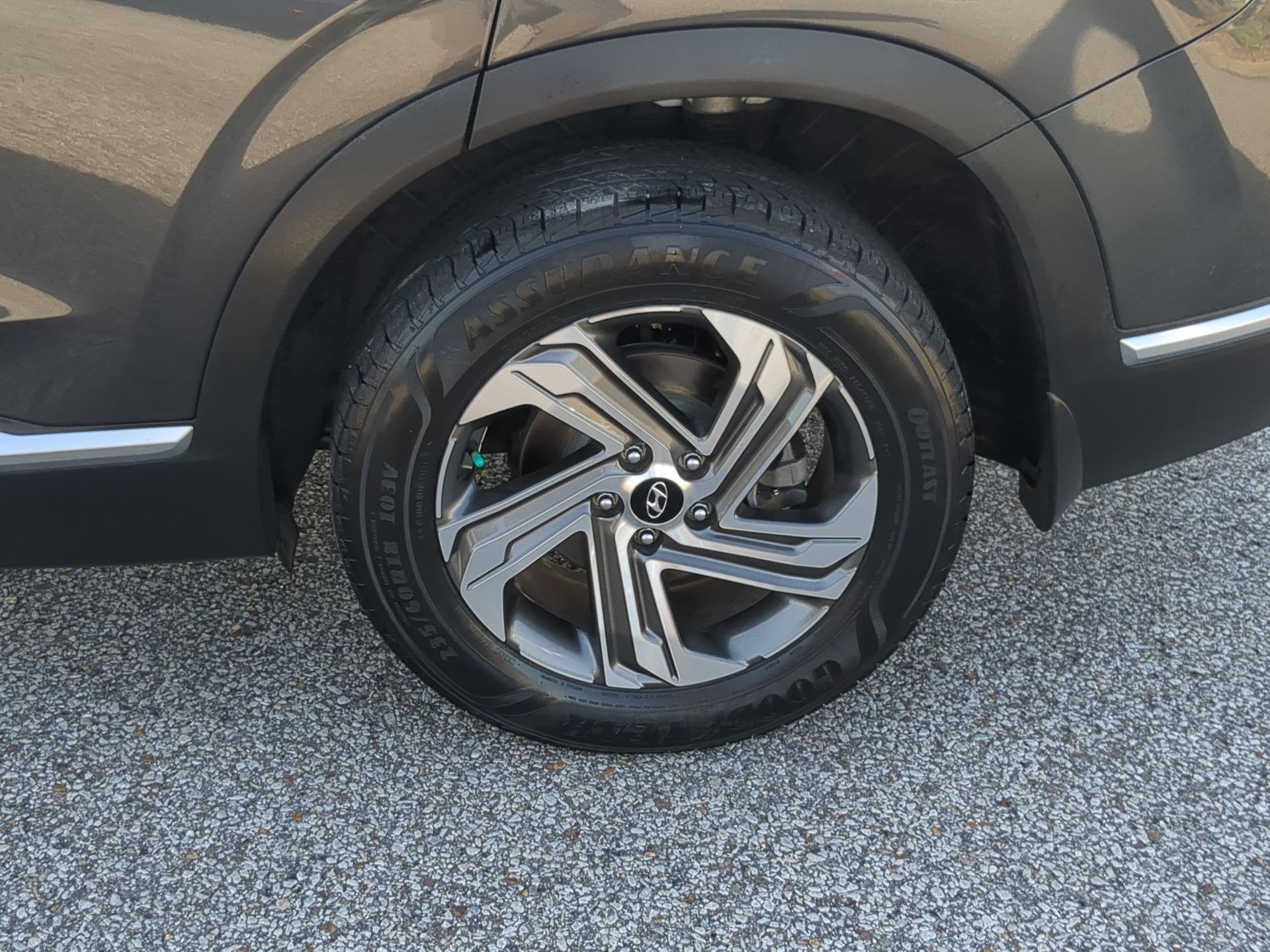 Used 2021 Hyundai Santa Fe SEL FWD image 10