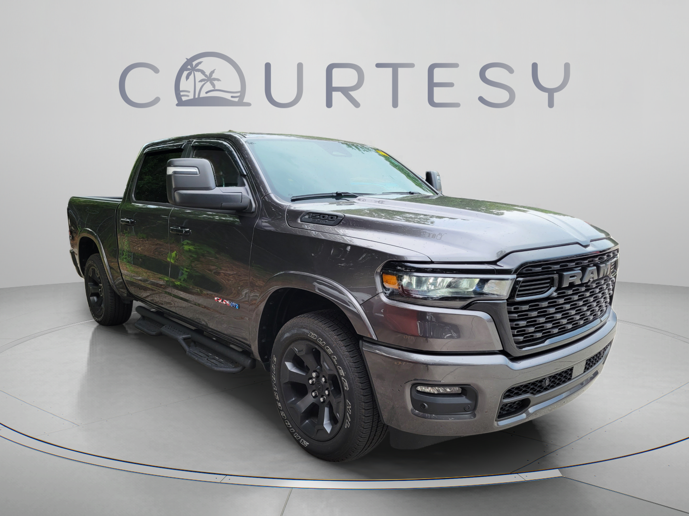 Used 2025 RAM 1500 Big Horn AWD/4WD image 4