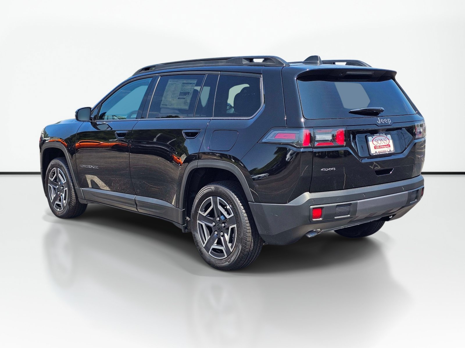 New 2026 Jeep Cherokee Laredo AWD/4WD image 13