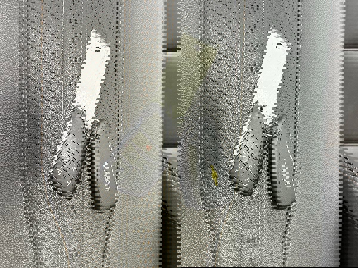 Used 2023 Chevrolet Silverado 1500 High Country image 39