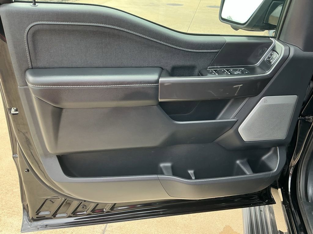 Used 2023 Ford F150 Lariat w/ Equipment Group 502A High image 9