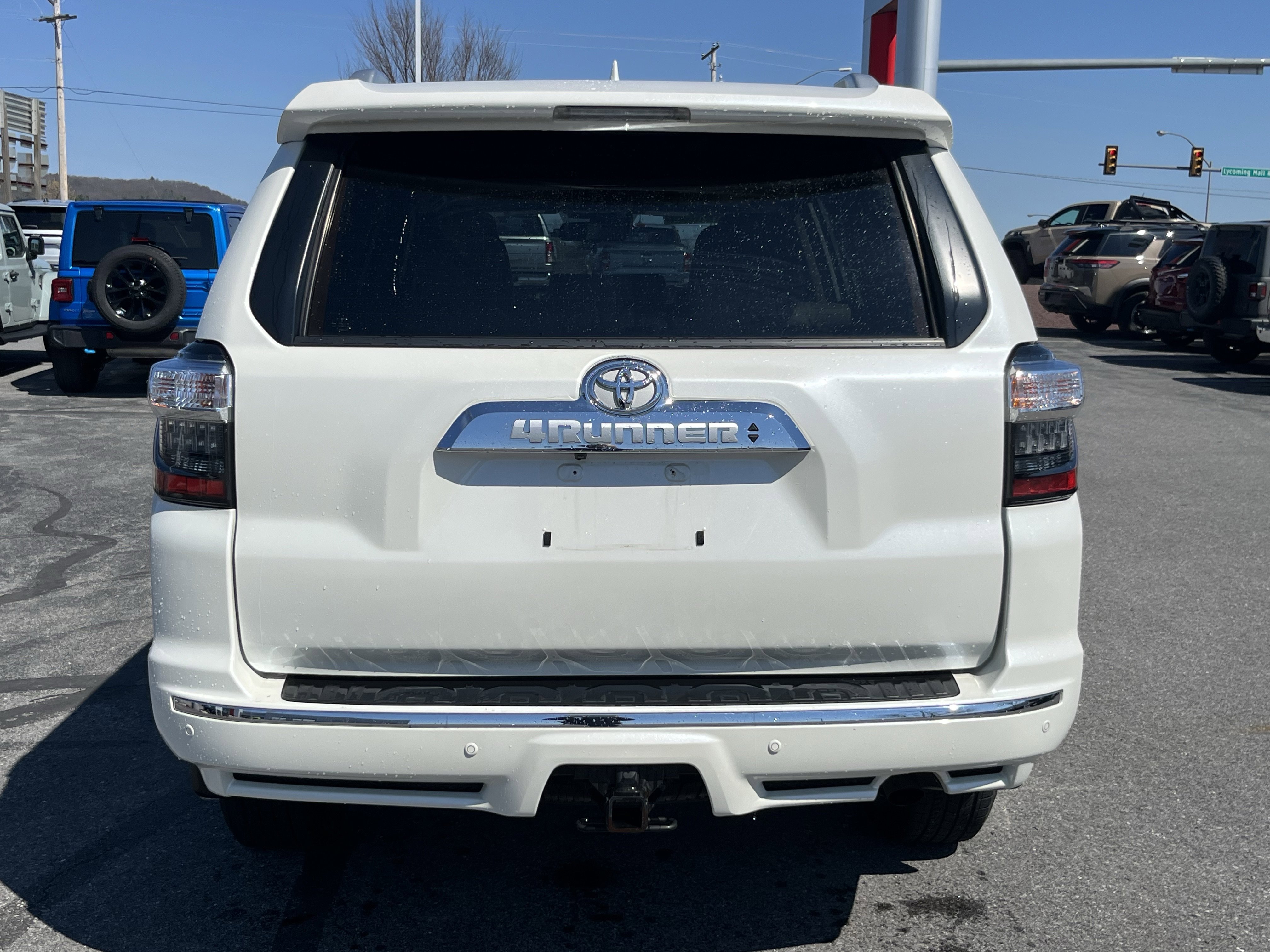 Used 2020 Toyota 4Runner Limited AWD/4WD image 4