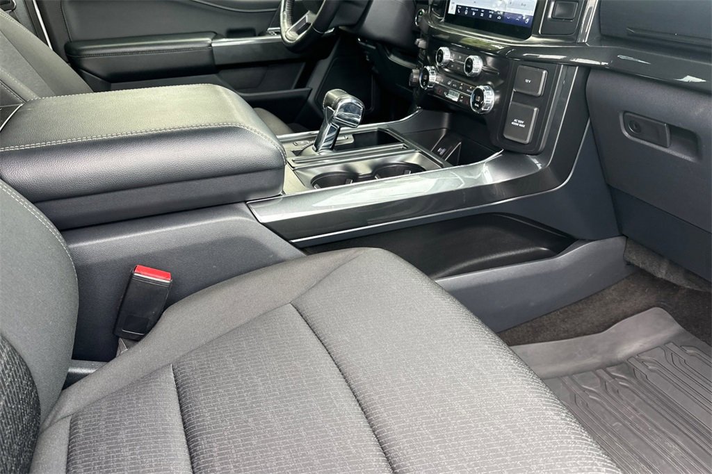 Used 2021 Ford F150 XLT w/ Equipment Group 302A High image 16