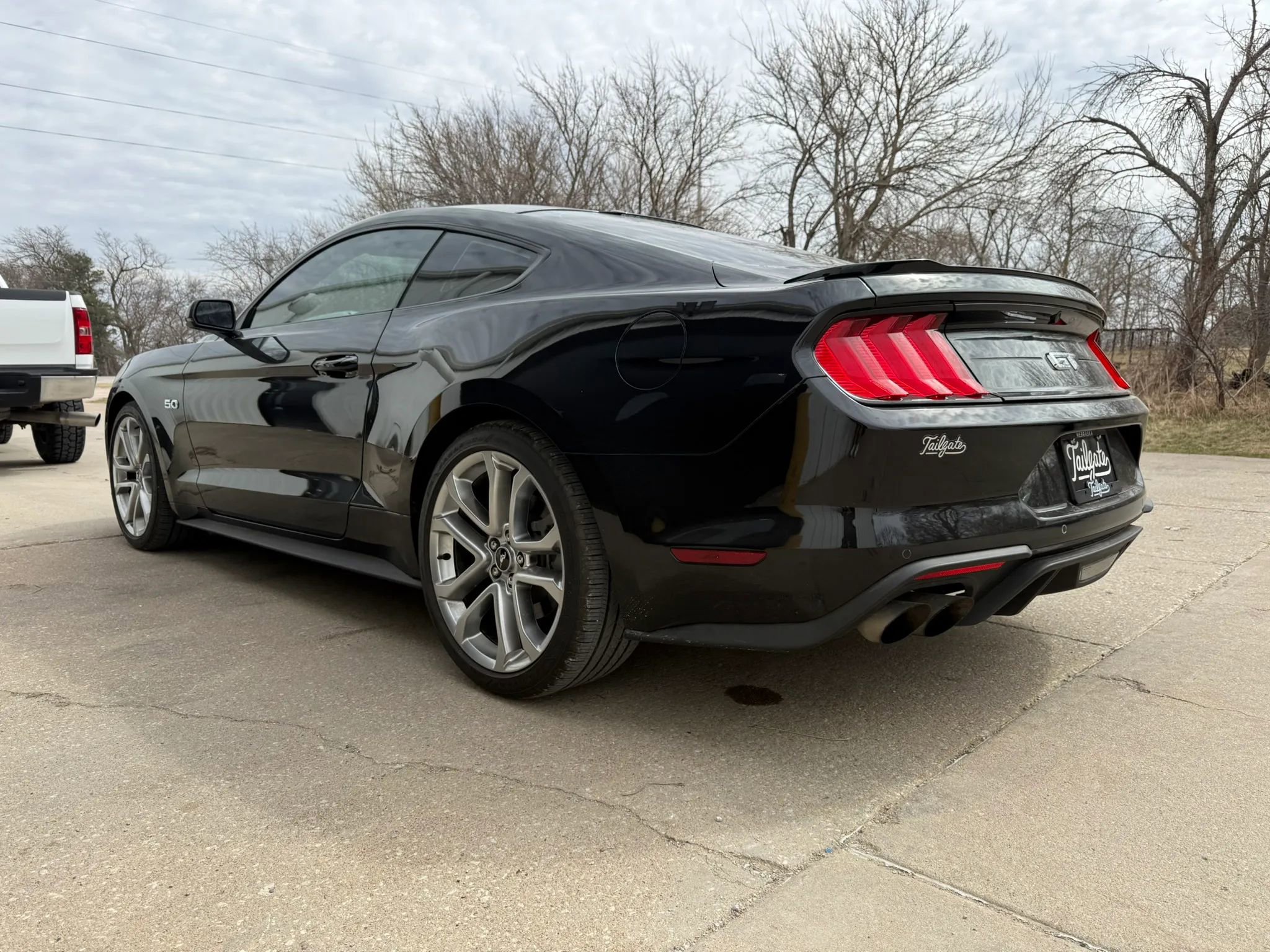 Used 2019 Ford Mustang GT Premium w/ Equipment Group 401A image 5
