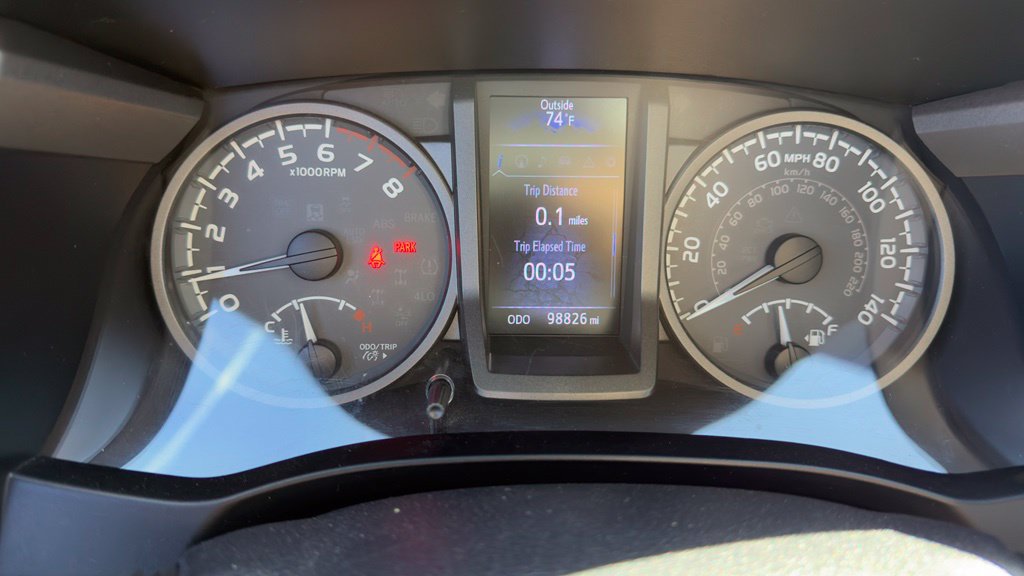 Used 2018 Toyota Tacoma TRD Off-Road AWD/4WD image 12
