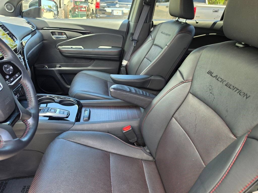 Used 2021 Honda Pilot Black Edition image 8