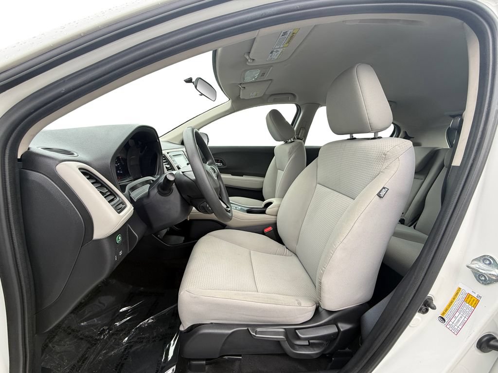 Used 2021 Honda HR-V LX image 9