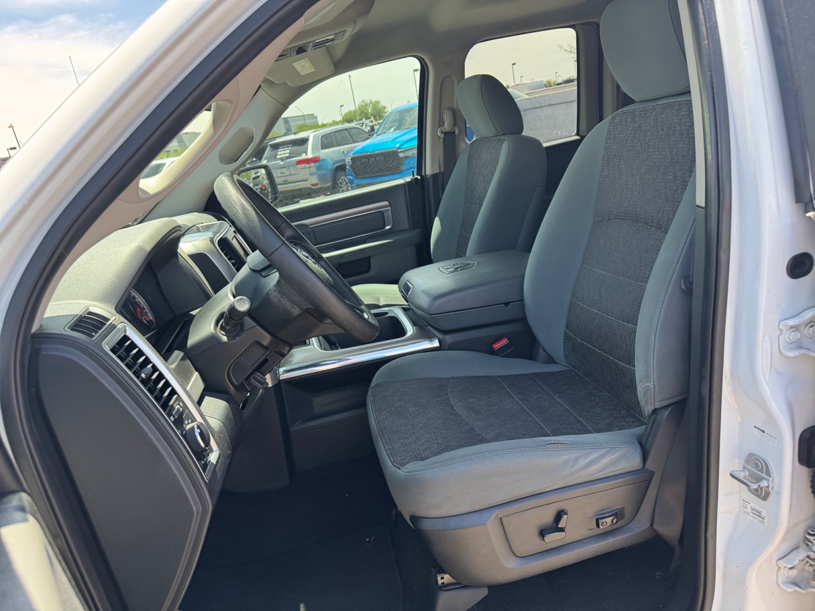Used 2017 RAM 1500 Classic SLT RWD image 14