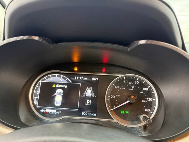 Used 2021 Nissan Versa SV image 12