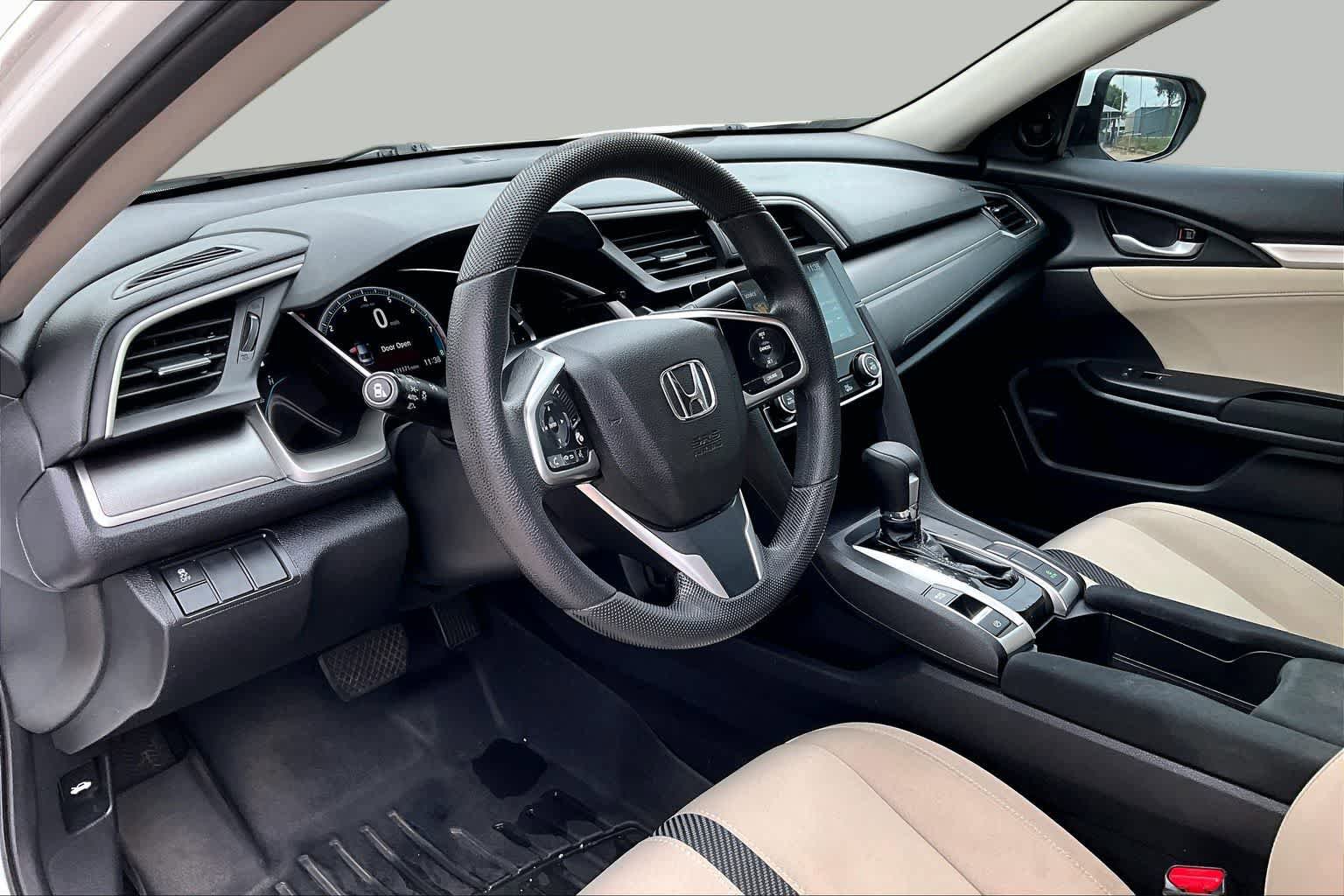 Used 2018 Honda Civic EX image 16