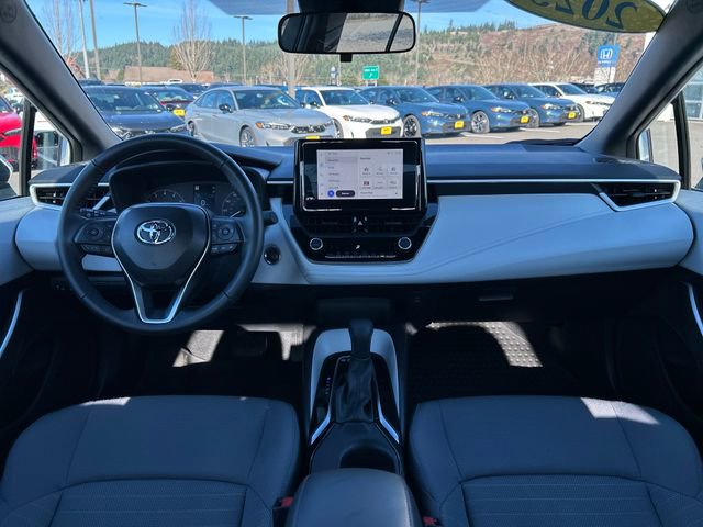 Used 2025 Toyota Corolla SE image 13