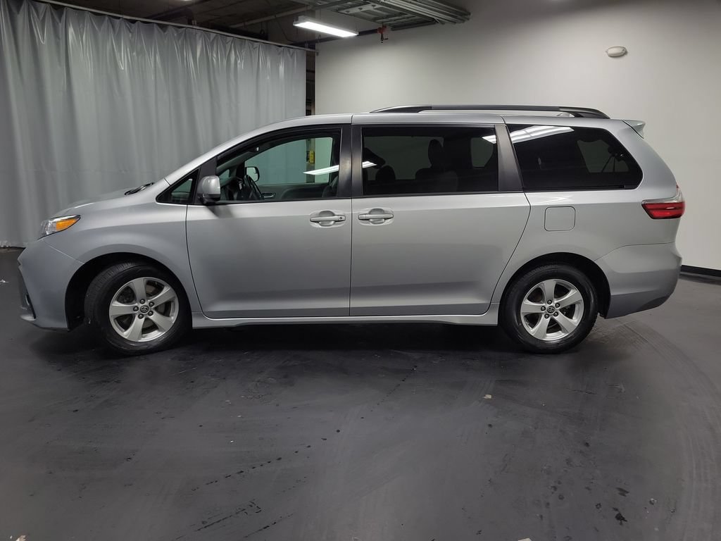 Used 2020 Toyota Sienna LE FWD image 5