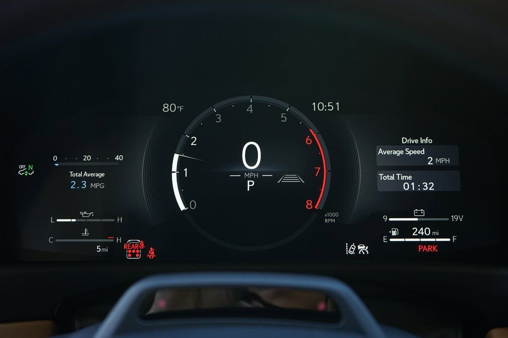 Used 2026 Lexus LX 600 4WD w/ Accessory Package (Z1) image 13