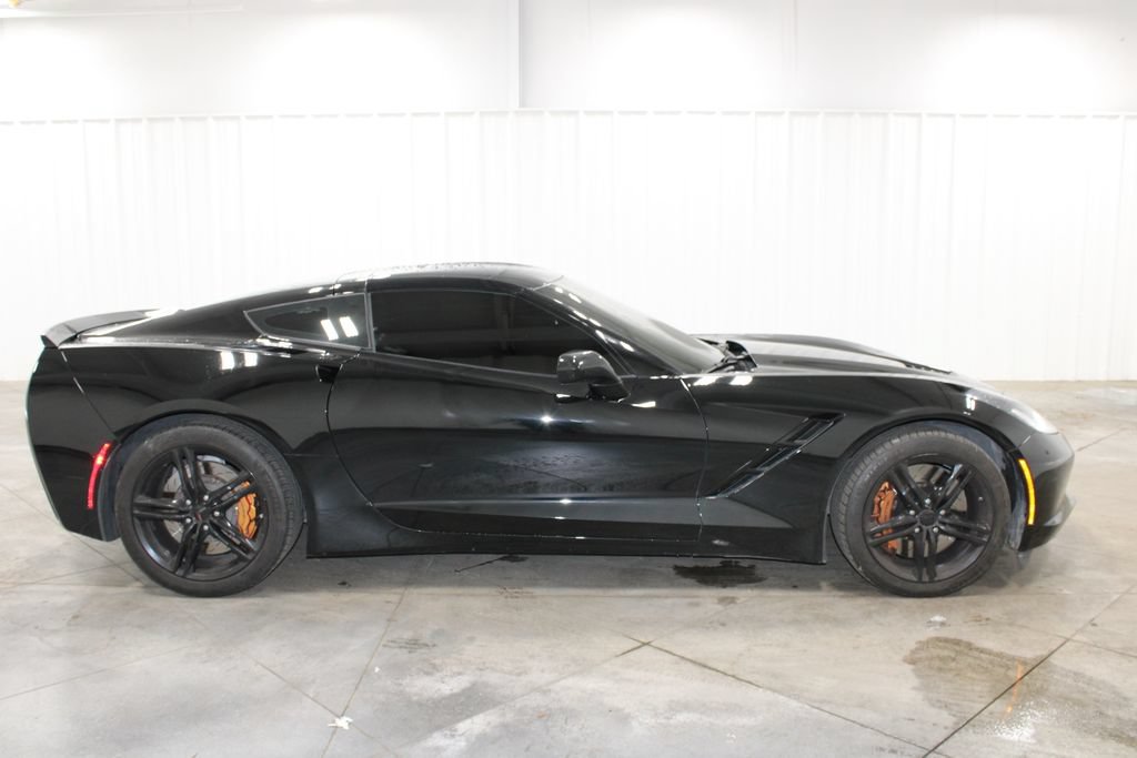 Used 2016 Chevrolet Corvette Stingray Coupe w/ Carbon Flash Badge Package RWD image 11
