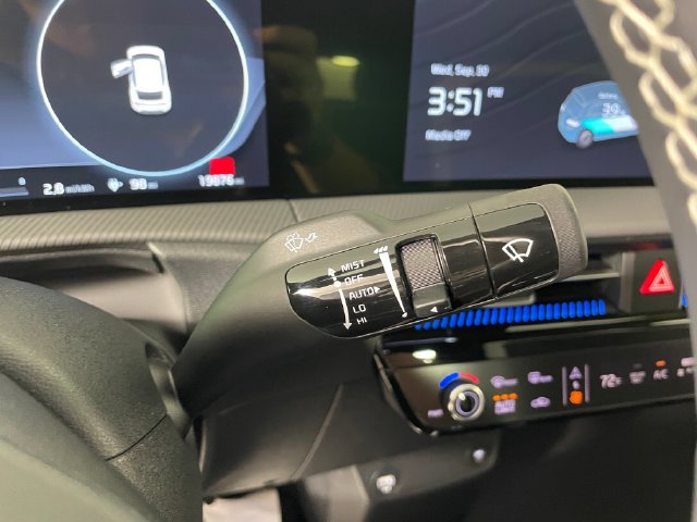 Certified 2024 Kia EV6 GT-Line AWD/4WD image 12