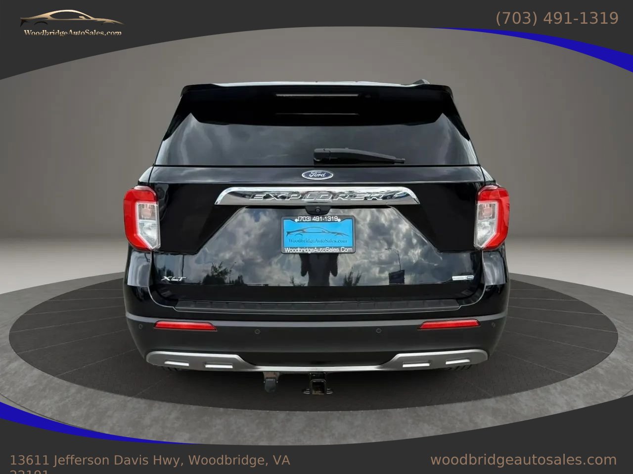Used 2020 Ford Explorer XLT w/ Equipment Group 202A AWD/4WD image 4