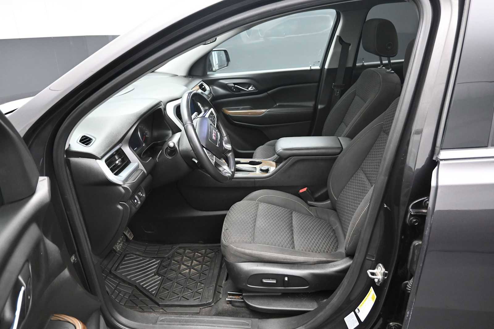 Used 2017 GMC Acadia SLE AWD/4WD image 29