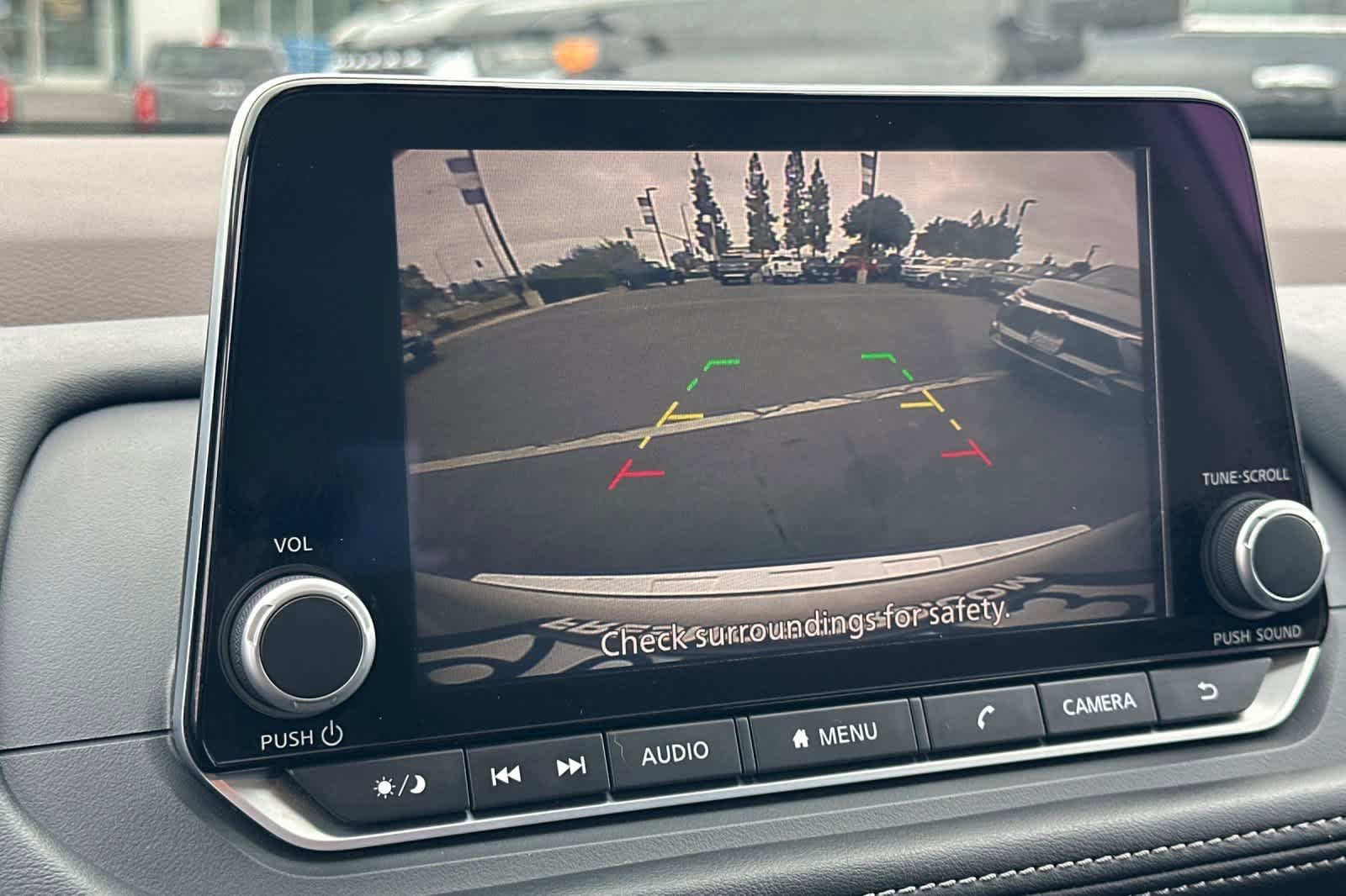 Used 2023 Nissan Rogue SV image 20