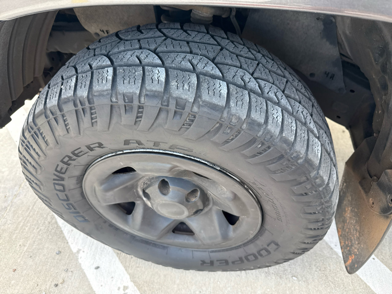 Used 2014 Toyota Tacoma 4x4 Double Cab w/ SR5 Package image 44