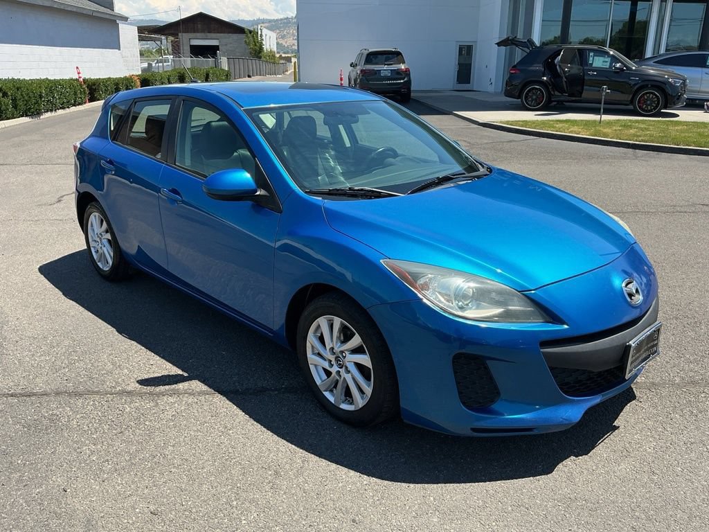 Used 2012 MAZDA MAZDA3 i Grand Touring w/ Tech Pkg FWD image 5