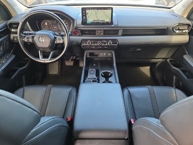 Certified 2024 Honda Pilot Touring image 17