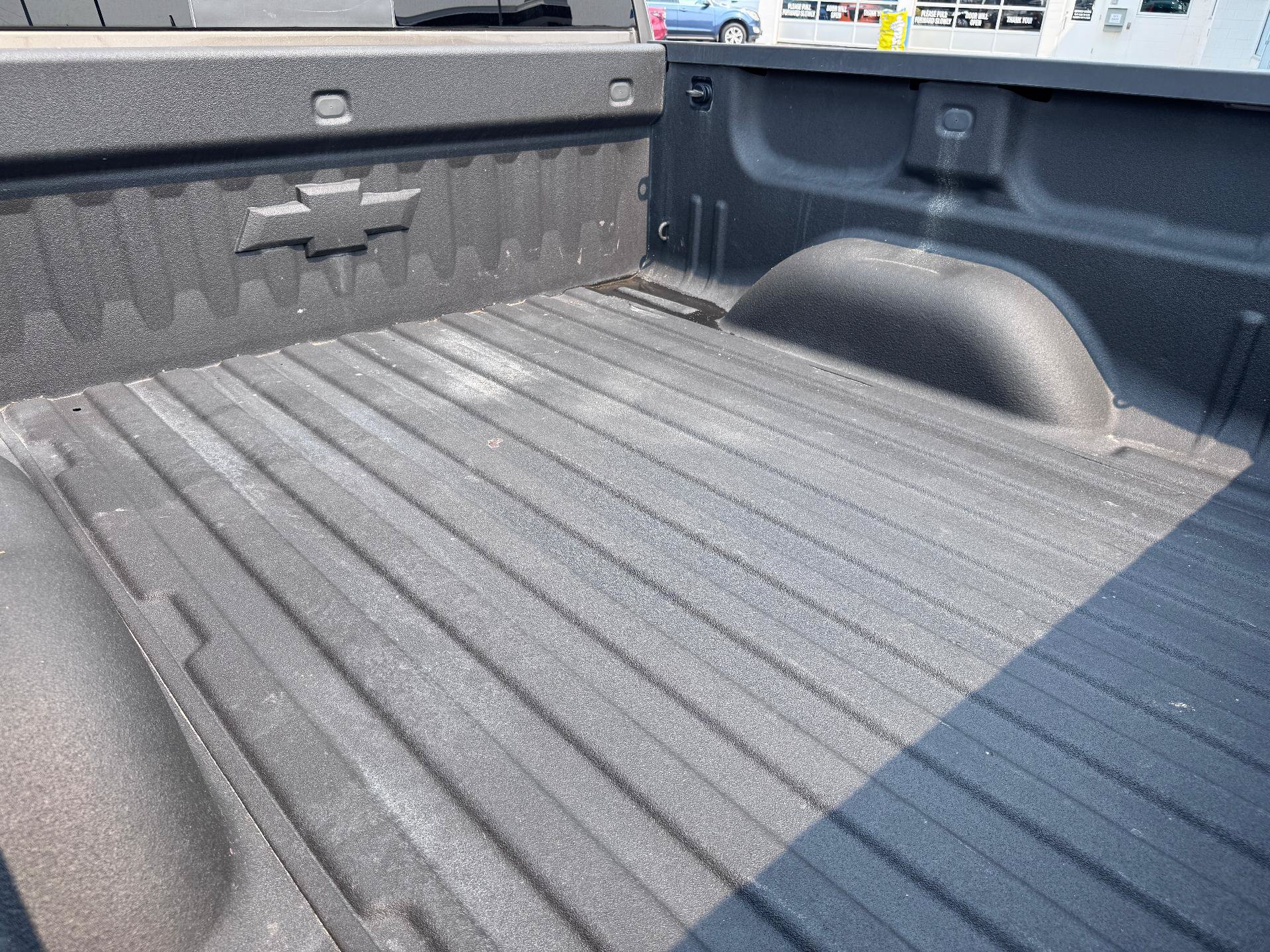 Used 2015 Chevrolet Silverado 1500 High Country w/ High Country Premium Package AWD/4WD image 37