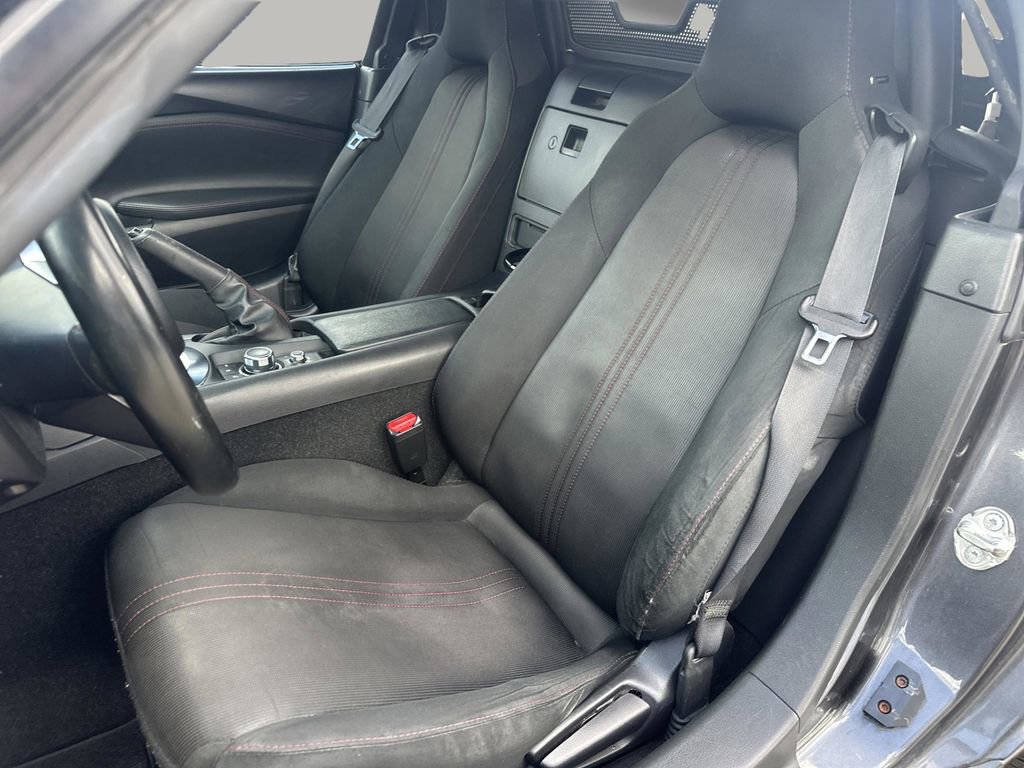 Used 2016 MAZDA MX-5 Miata Club RWD image 11