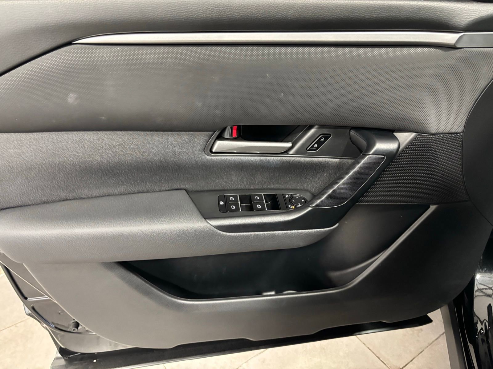 Certified 2025 MAZDA CX-50 AWD 2.5 S w/ Cargo Package image 18