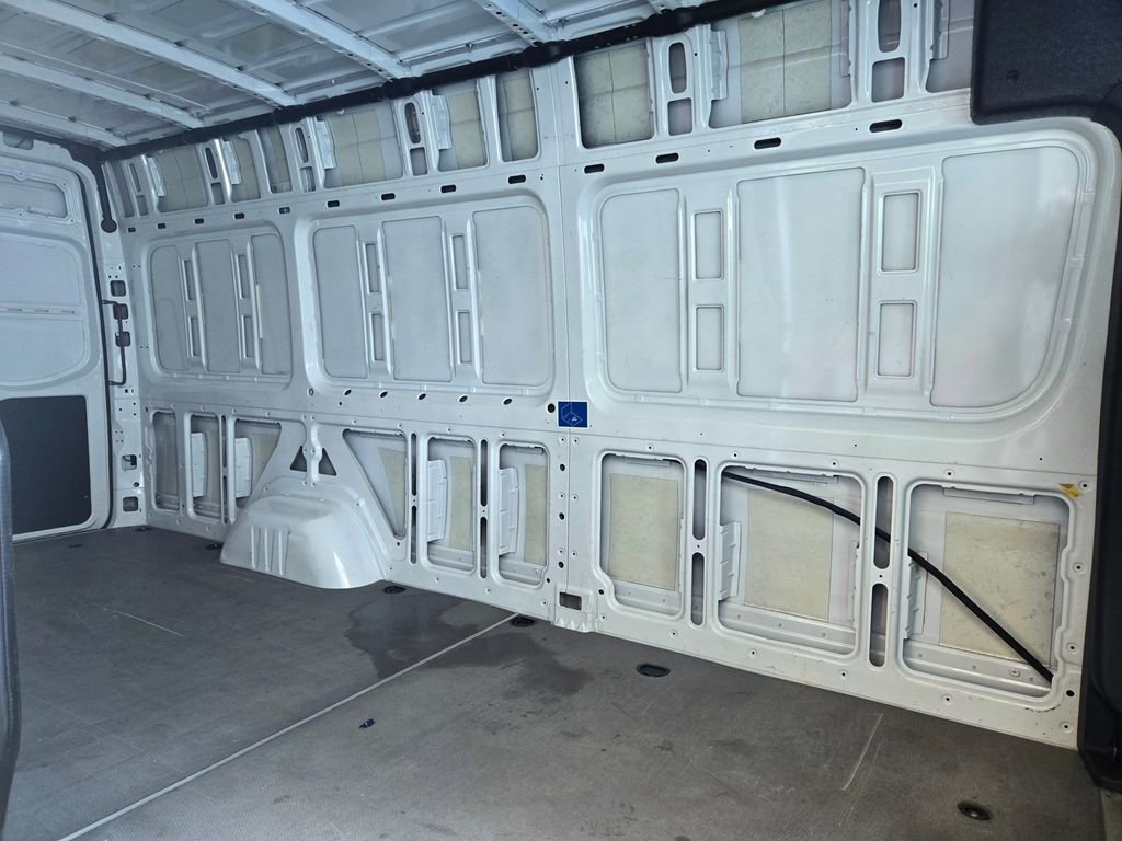 Used 2021 Mercedes-Benz Sprinter 2500 w/ Driver Convenience Package image 26