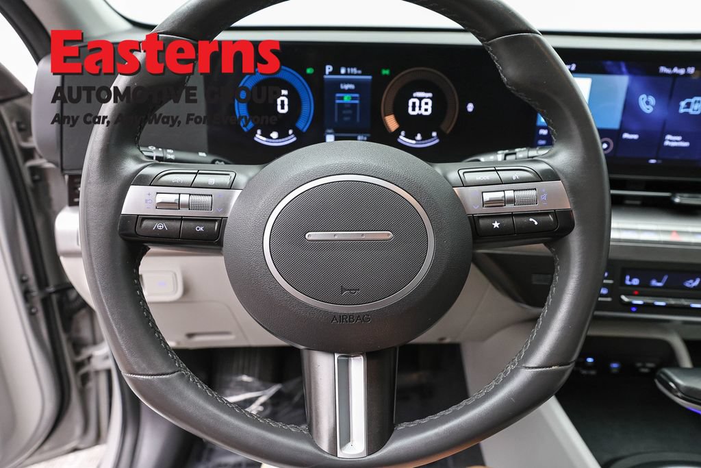 Used 2025 Hyundai Kona SEL FWD image 10