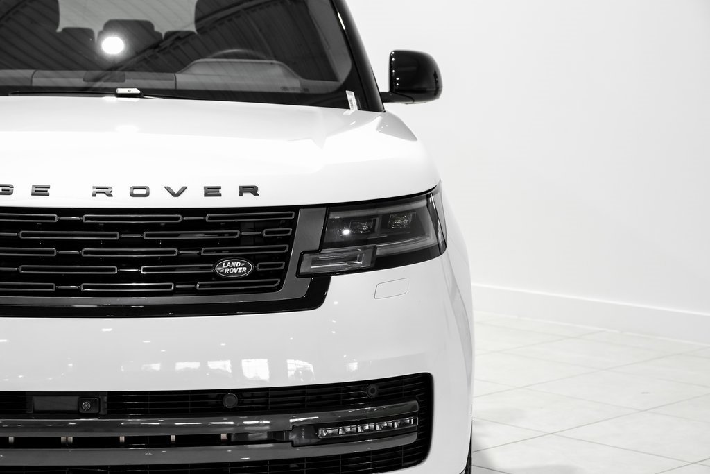 Used 2024 Land Rover Range Rover SE image 44