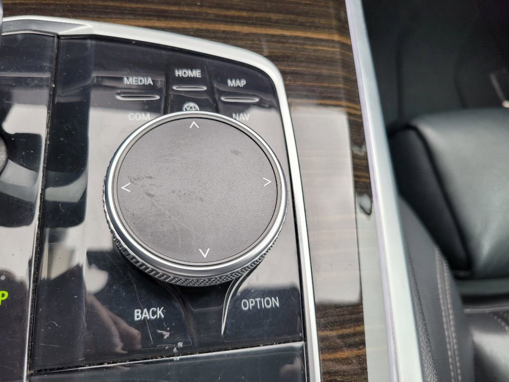 Used 2020 BMW X5 xDrive40i w/ Convenience Package image 41