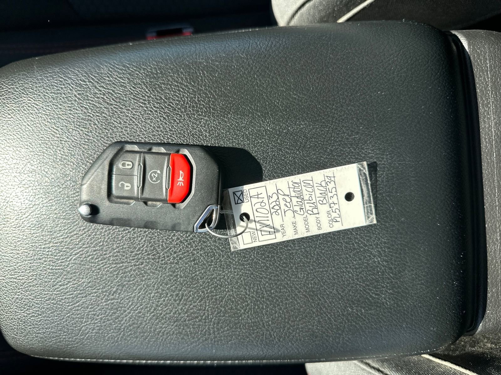 Used 2023 Jeep Gladiator Rubicon w/ Cold Weather Group image 28