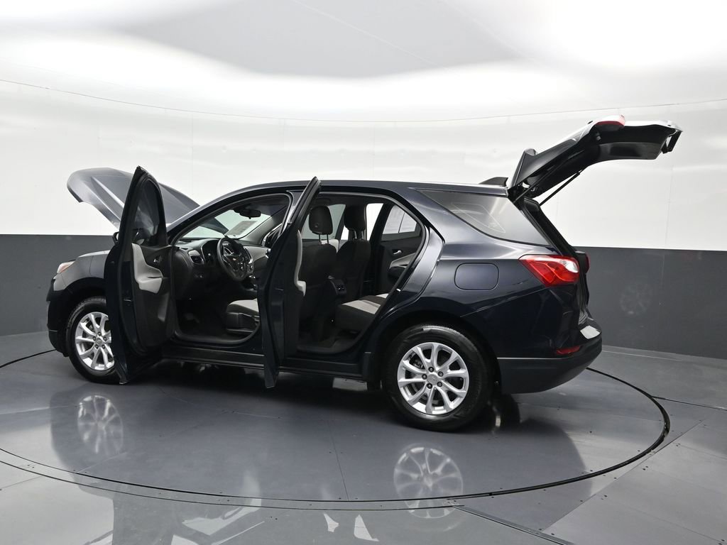 Used 2021 Chevrolet Equinox LS image 35