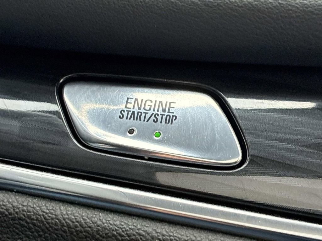 Used 2022 Buick Enclave Premium w/ Experience Buick Package image 32