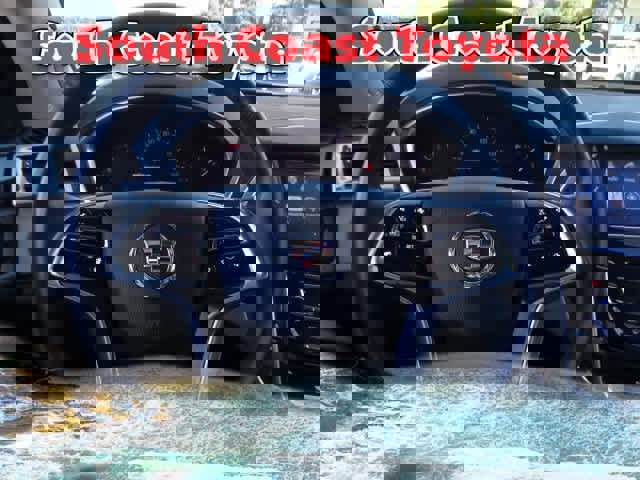 Used 2013 Cadillac SRX Luxury w/ Driver Awareness Package image 24