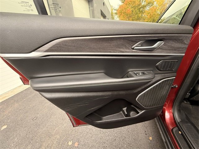 Used 2021 Jeep Grand Cherokee L Limited image 42