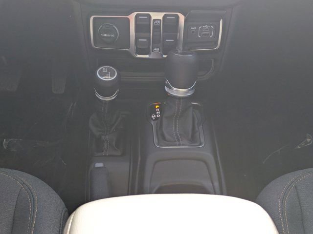 New 2025 Jeep Gladiator Sport image 17