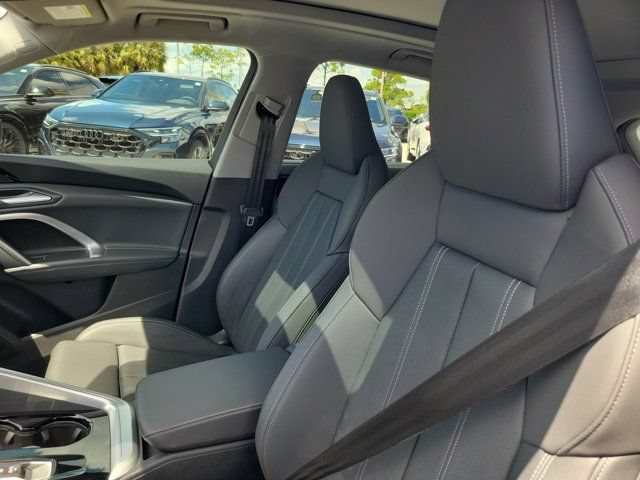 Used 2025 Audi Q5 Prestige AWD/4WD image 16
