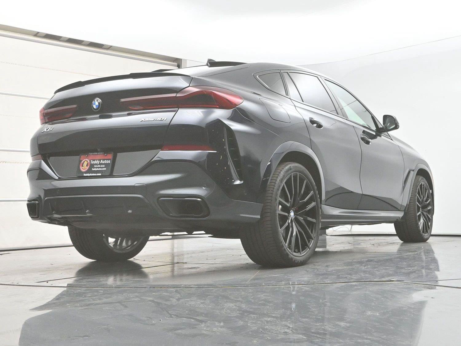 Used 2022 BMW X6 xDrive40i w/ Executive Package AWD/4WD image 33
