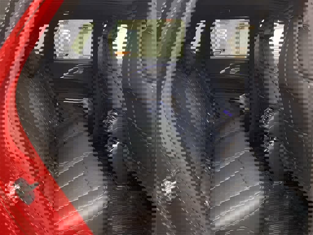 Certified 2024 Cadillac Lyriq Luxury w/ LPO, Floor Liner Package image 18