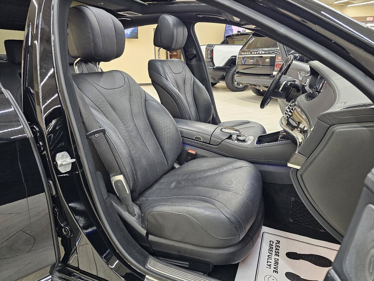 Used 2017 Mercedes-Benz S 550 Sedan image 21
