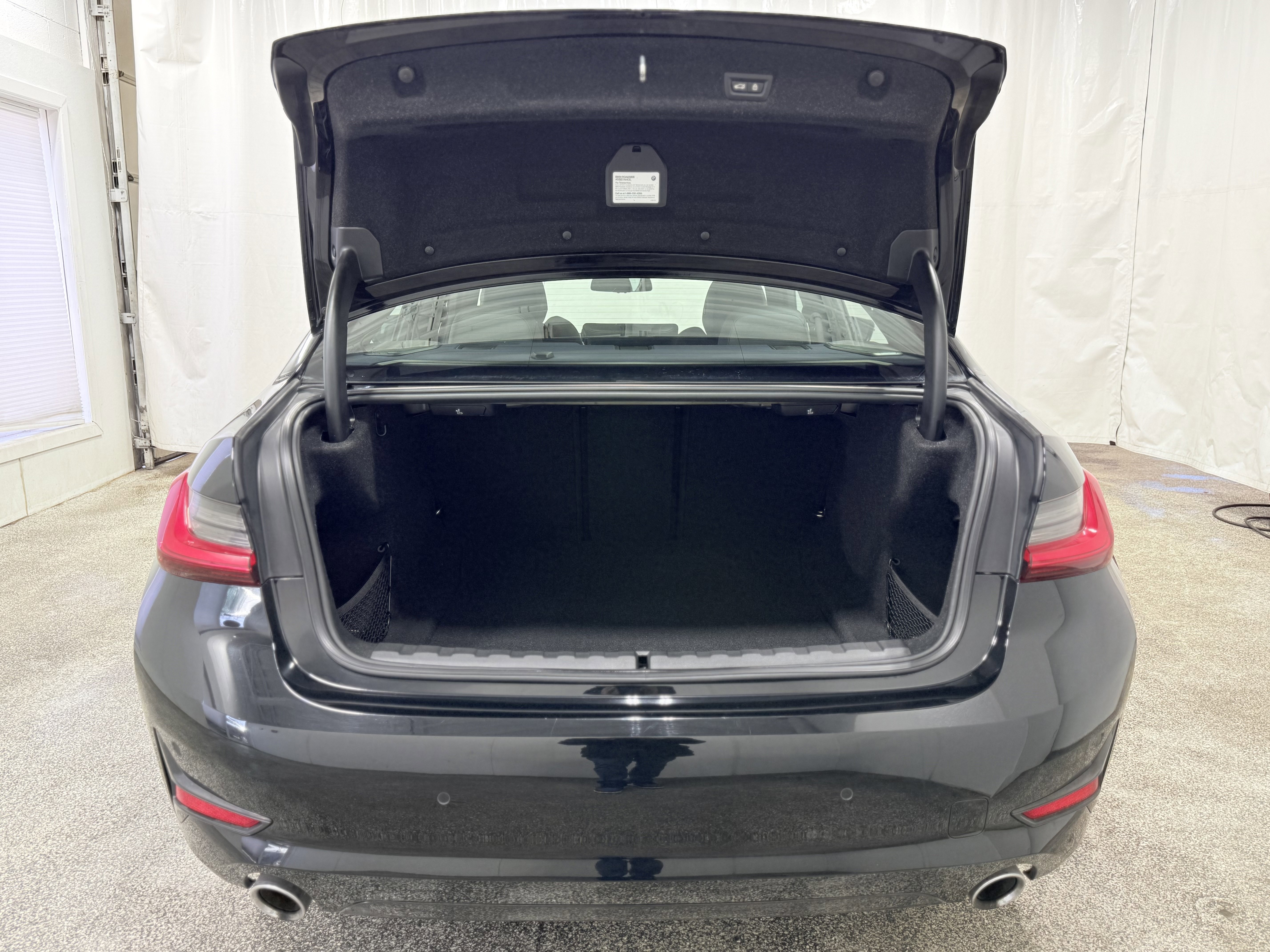 Used 2021 BMW 330i Sedan w/ Convenience Package image 10