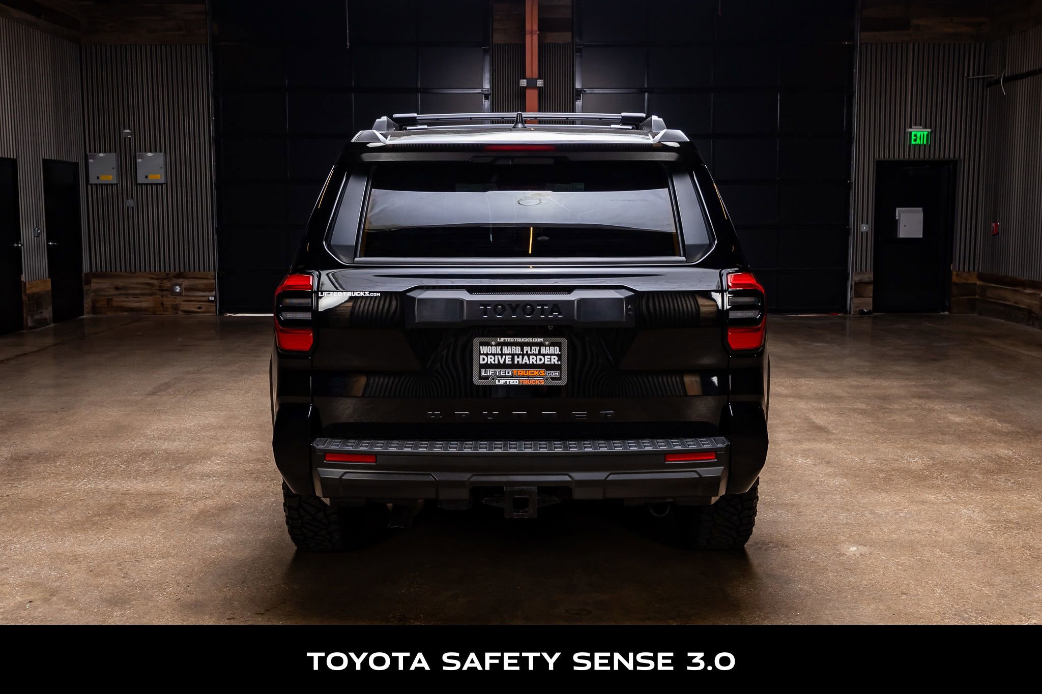 Used 2025 Toyota 4Runner SR5 AWD/4WD image 7
