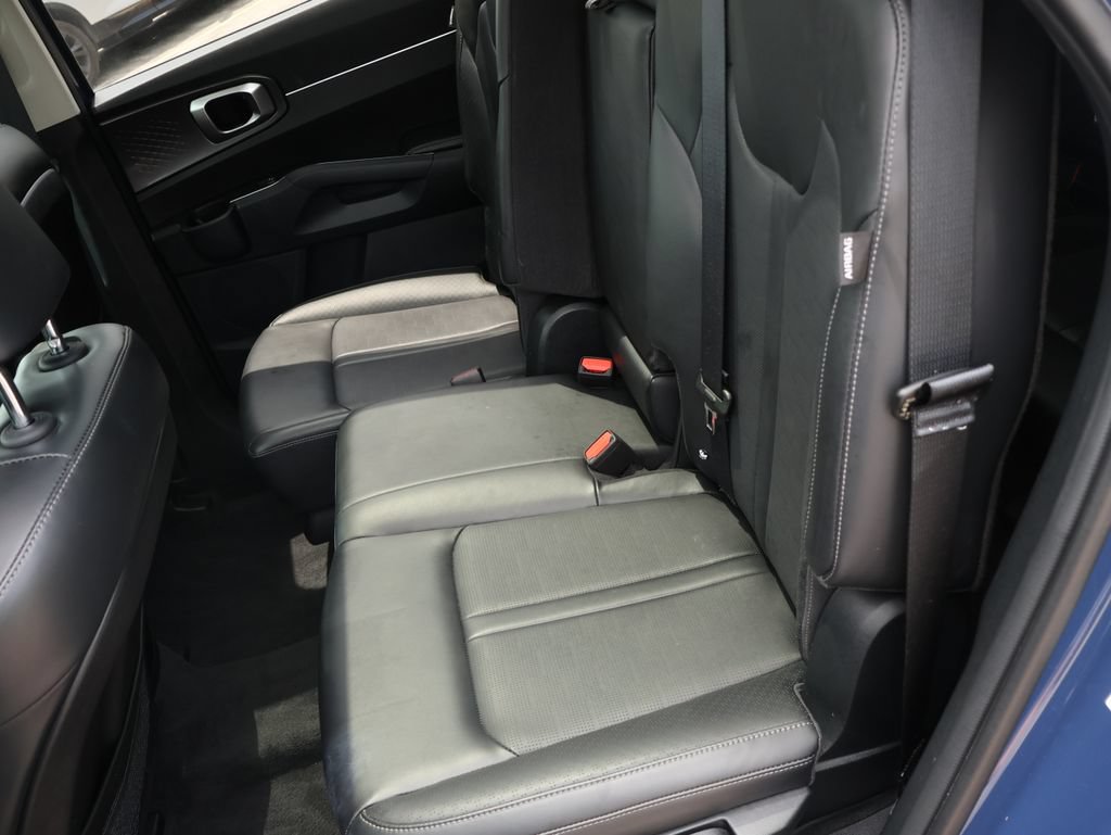 Certified 2024 Kia Sorento S w/ Panoramic Sunroof Package AWD/4WD image 13