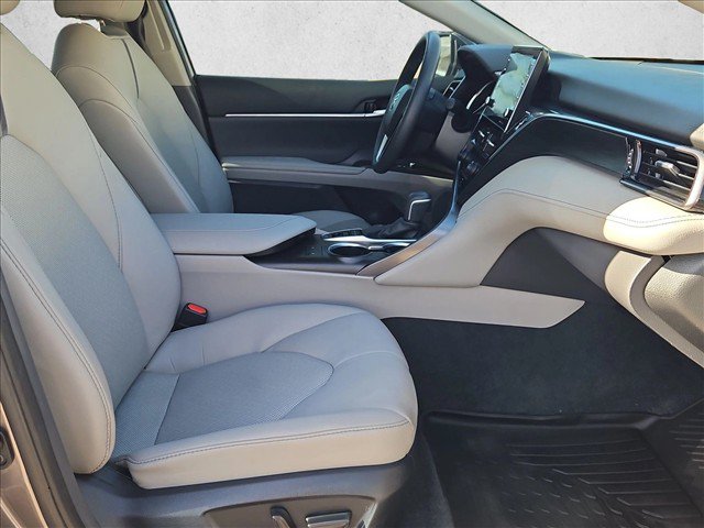 Used 2024 Toyota Camry XLE FWD image 20
