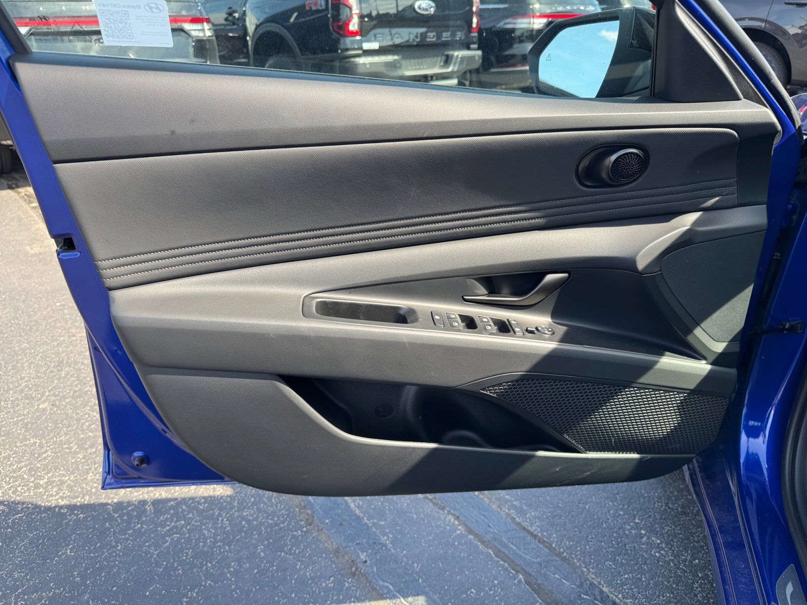 New 2025 Hyundai Elantra SEL image 22