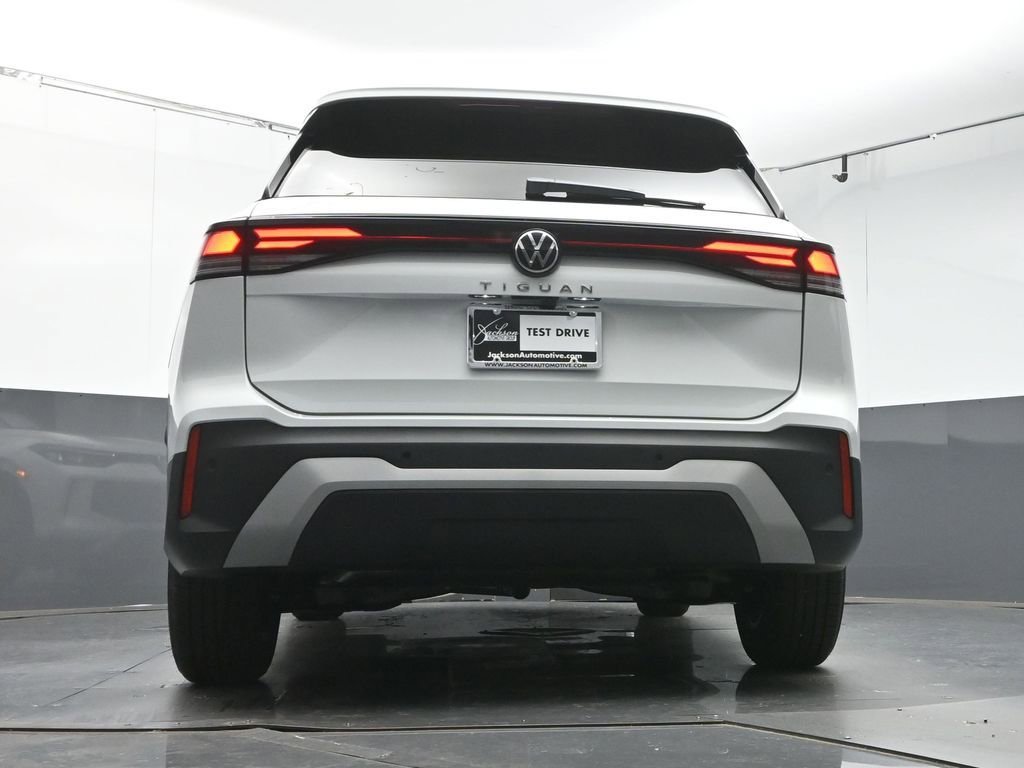 New 2026 Volkswagen Tiguan S FWD image 37