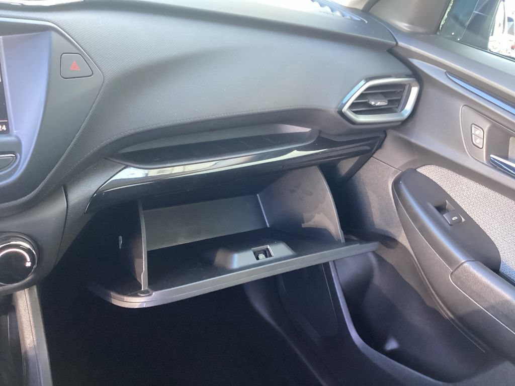Used 2021 Chevrolet TrailBlazer LS AWD/4WD image 28